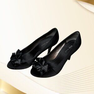 Nine West Black StarfishX3 Peep-toe Pumps with Ruffle, Sz 7.5